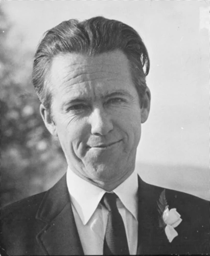 Thomas Riha
